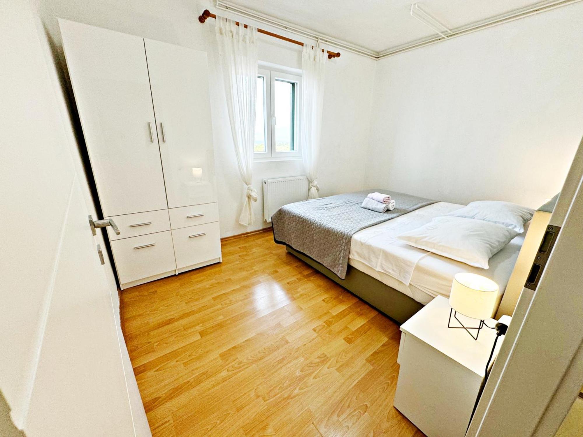 Apartment Baloevic Postira Esterno foto